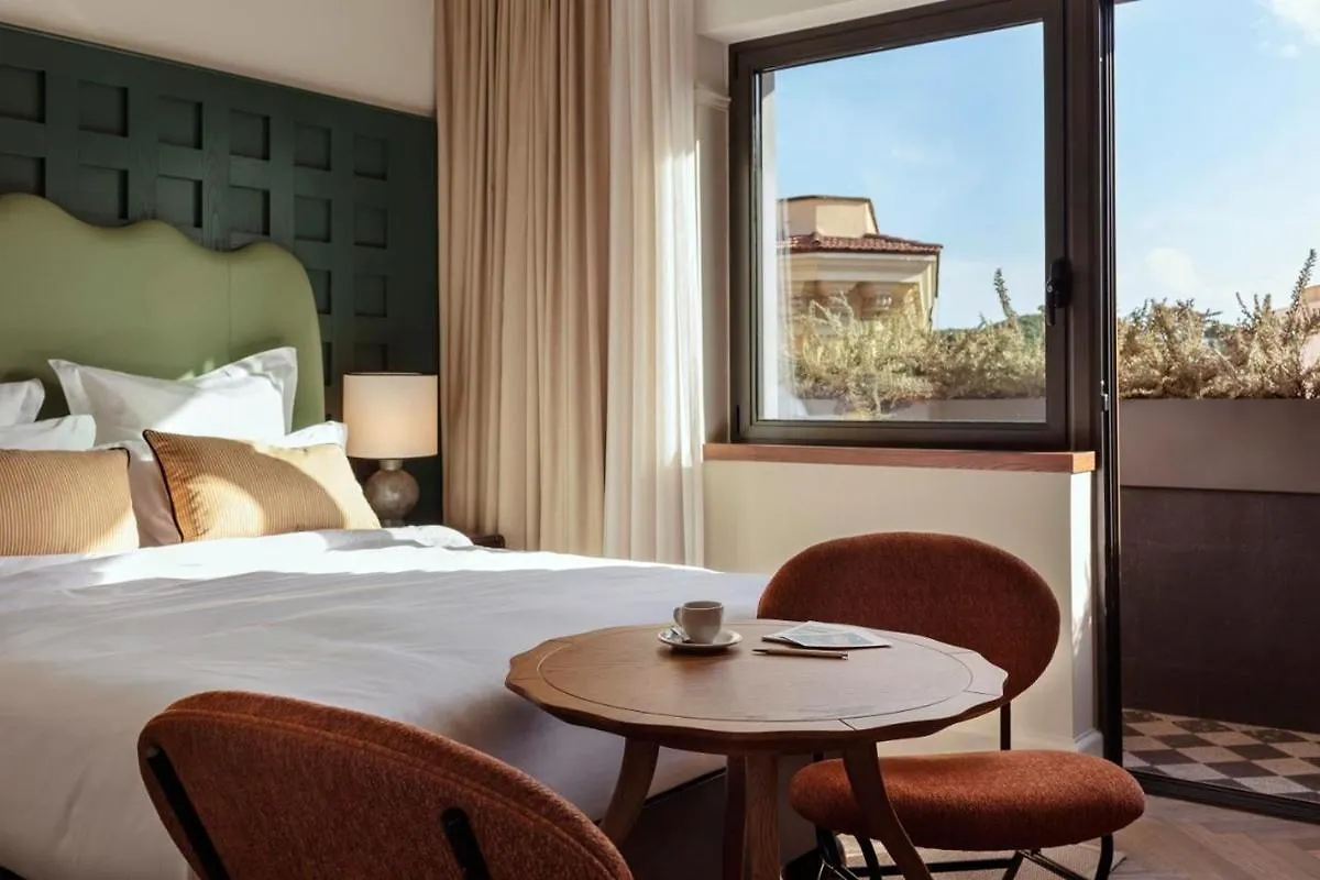 Hotel Beverly Hills Rom 4*,