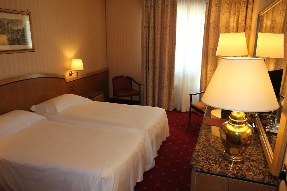 Hotel Beverly Hills Rom